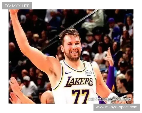 东契奇三双封神！独行侠靠他续命