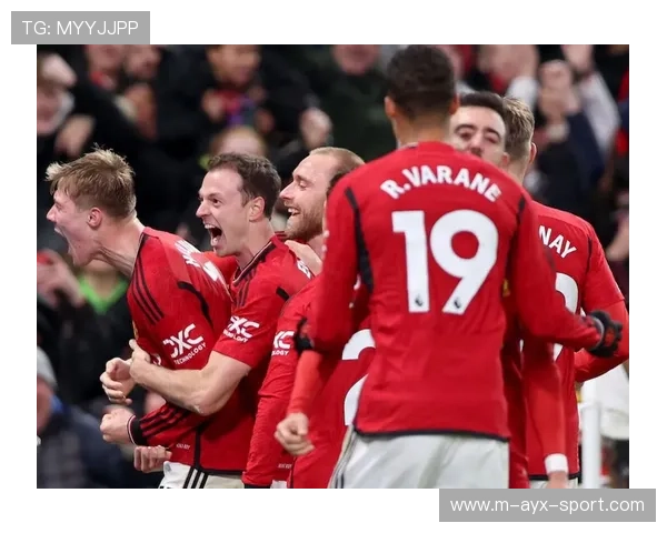 曼联梅努短传衔接训练更成熟，助力逆境中的战术革新