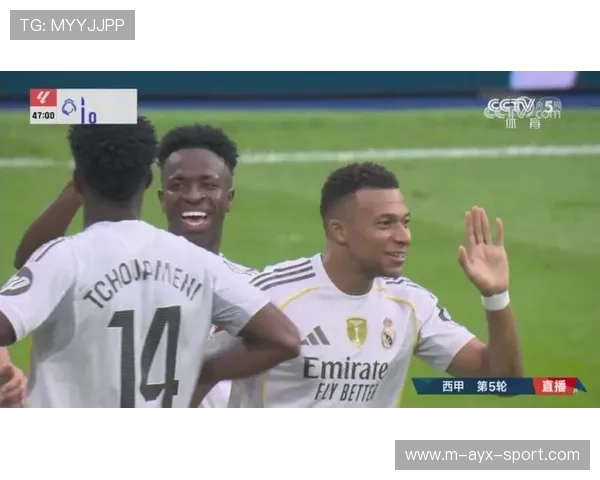 维尼修斯、姆巴佩合练片段疯传，两人默契度让球迷惊喜爆棚，姆巴佩戴维斯