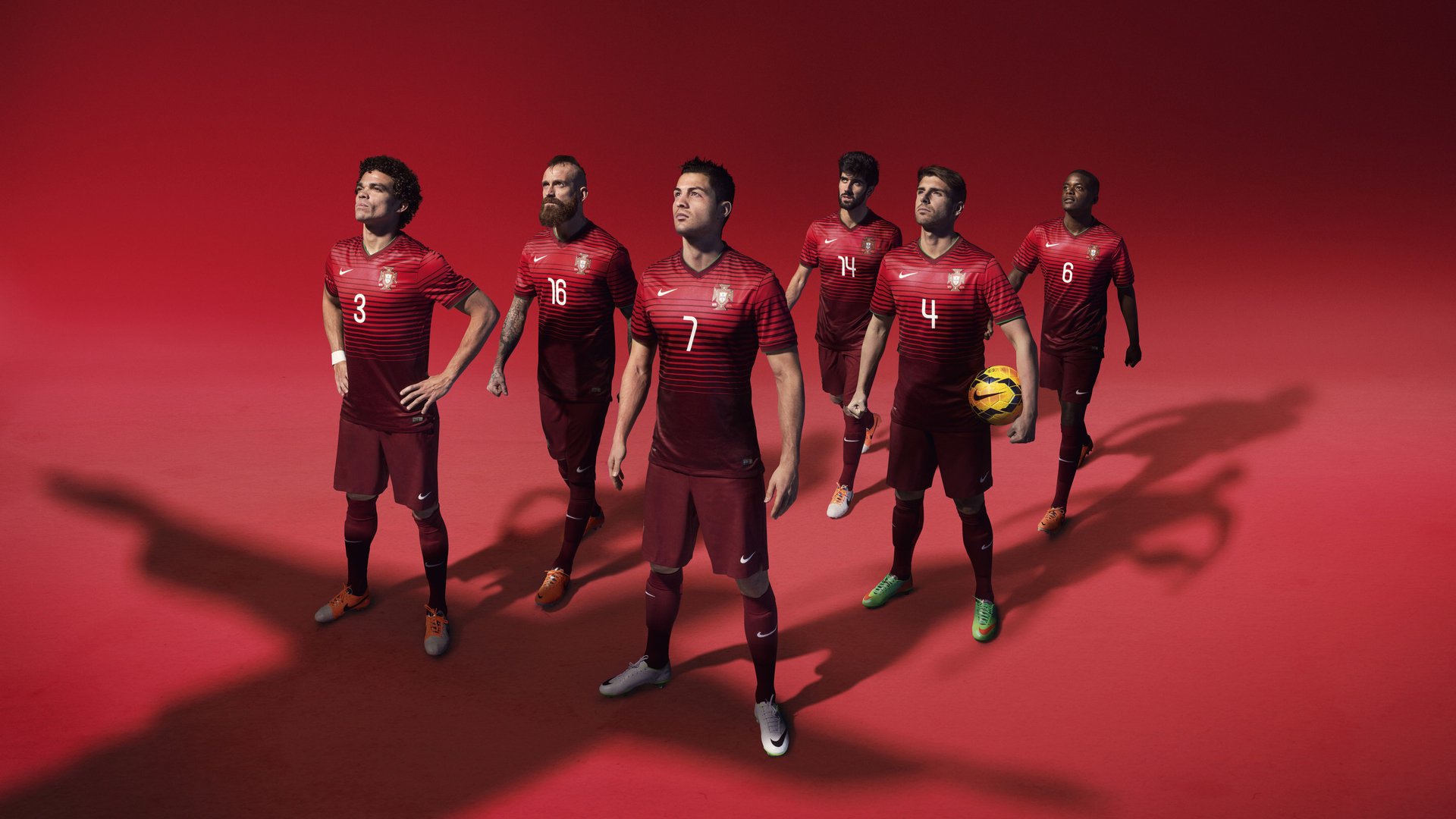 2-2！100秒内连丢两球连胜势头终结，曼联凭借争议进球也未能取胜，曼联2-4